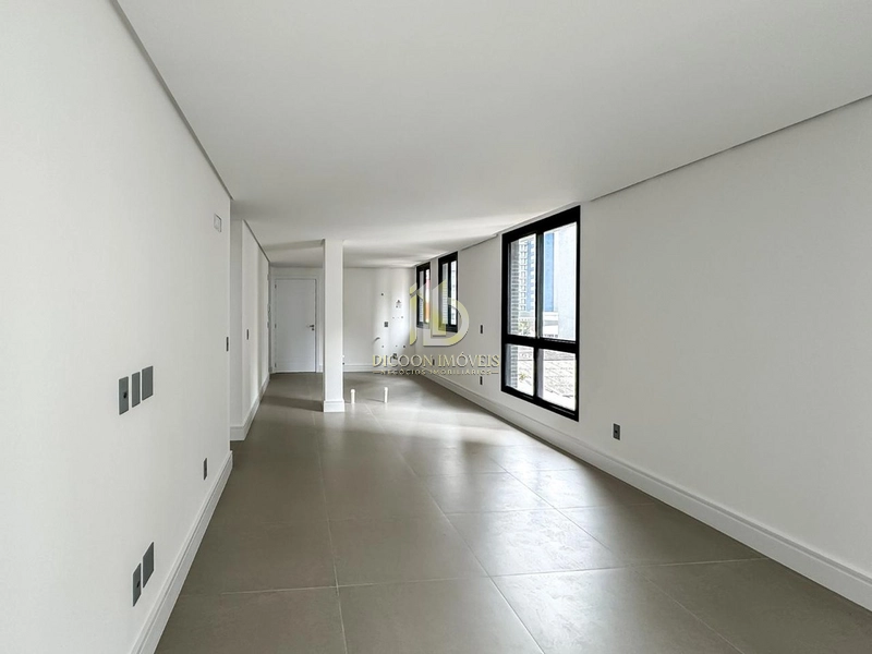 APARTAMENTO NO EDIFICIO PRAÇA QUATRO EM TORRES: 5ª foto da galeria de imagens do imóvel