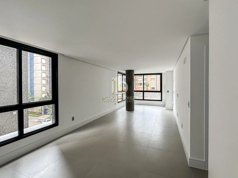 APARTAMENTO NO EDIFICIO PRAÇA QUATRO EM TORRES: 7ª foto da galeria de imagens do imóvel