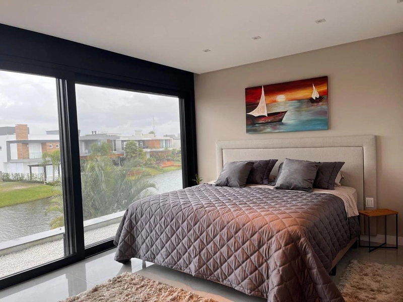 Excelente Casa em Condomínio de 5 Dormitórios em Capão da Canoa: 24ª foto da galeria de imagens do imóvel