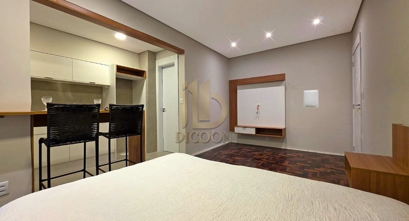 Studio Reformado em Frente à UFRGS: Conforto no Coração de Porto Alegre: 5ª foto da galeria de imagens do imóvel