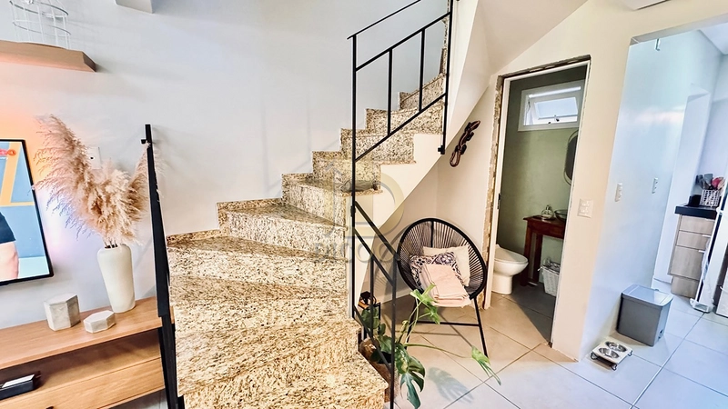 Casa 2 Dormitórios em Condomínio com Garden e Banheira Aquecida – Conforto e Exclusividade: 3ª foto da galeria de imagens do imóvel