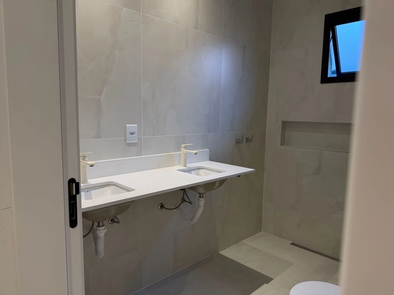 Casa Nova de Alto Padrão no Sunlake Votorantim | 4 Suítes, Piscina e Área Gourmet | Próx. Raposo Tavares: 34ª foto da galeria de imagens do imóvel