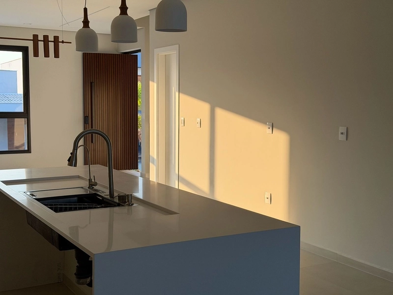 Casa Nova de Alto Padrão no Sunlake Votorantim | 4 Suítes, Piscina e Área Gourmet | Próx. Raposo Tavares: 9ª foto da galeria de imagens do imóvel