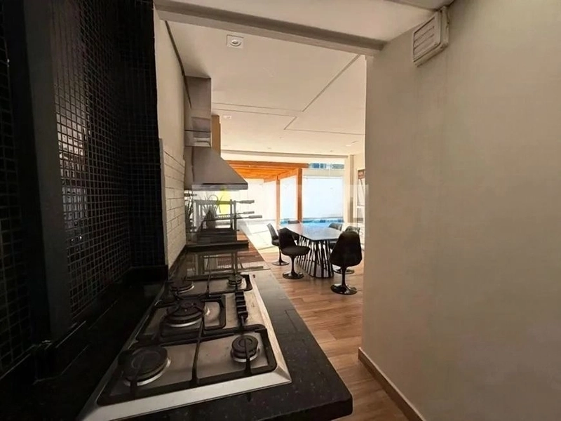 Casa com piscina e área gourmet no Villa Campolim Sobrado de 3 dormitórios (1 suíte), todo climatizado e com móveis planejados, em condomínio com lazer completo no Parque Campolim, Sorocaba.: 4ª foto da galeria de imagens do imóvel