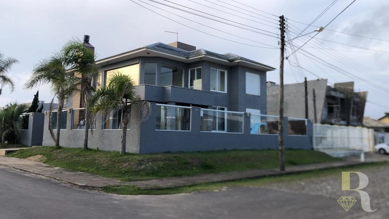 Lindo Sobrado a 1 quadra do Mar com piscina em 100x: 19ª foto da galeria de imagens do imóvel