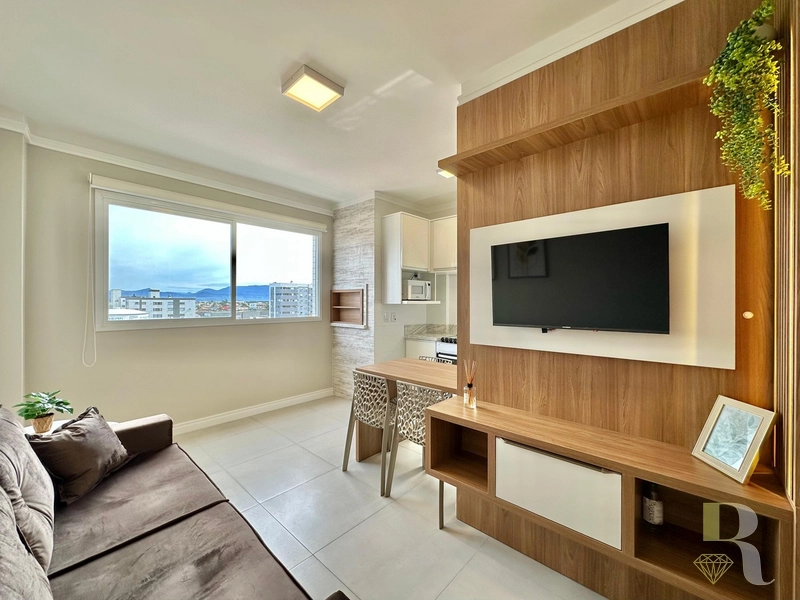 NOVIDADE À VENDA – APARTAMENTO COM VISTA PARA A SERRA: 3ª foto da galeria de imagens do imóvel