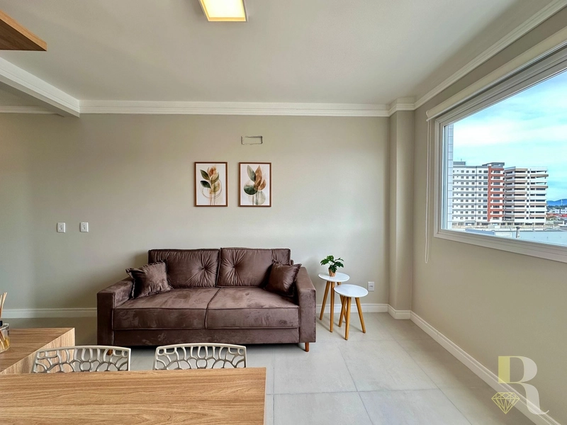 NOVIDADE À VENDA – APARTAMENTO COM VISTA PARA A SERRA: 1ª foto da galeria de imagens do imóvel