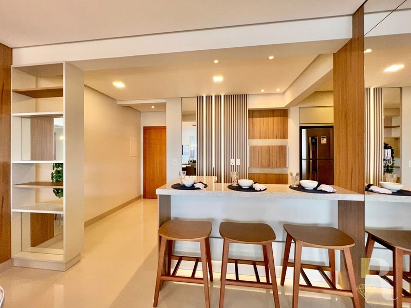 APARTAMENTO FINAMENTE DECORADO COM VISTA PARA O MAR: 9ª foto da galeria de imagens do imóvel