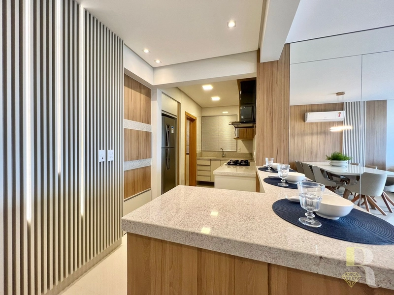APARTAMENTO FINAMENTE DECORADO COM VISTA PARA O MAR: 13ª foto da galeria de imagens do imóvel