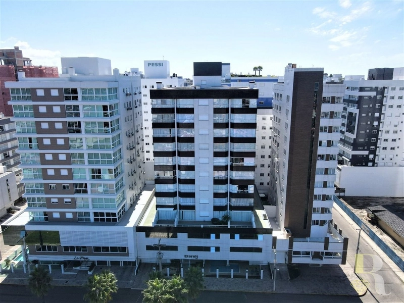 APARTAMENTO FINAMENTE DECORADO COM VISTA PARA O MAR: 33ª foto da galeria de imagens do imóvel