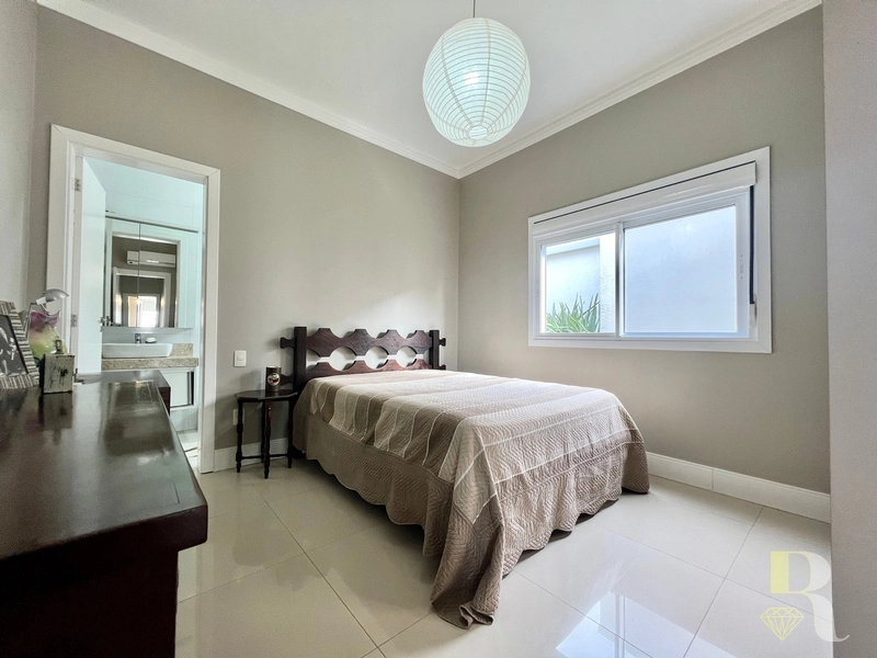 Casa Magnifica a Beira do Lago: 3ª foto da galeria de imagens do imóvel