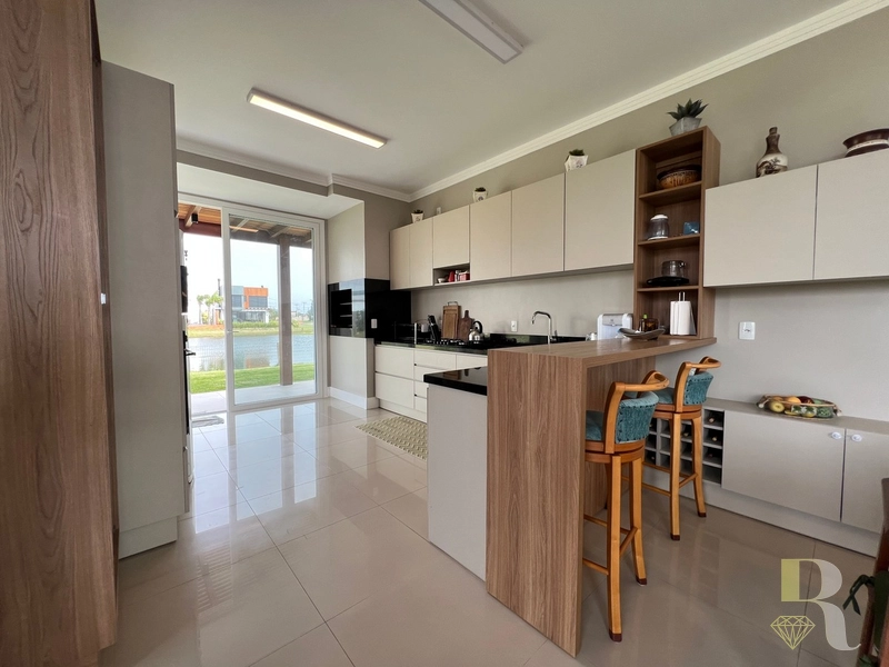 Casa Magnifica a Beira do Lago: 13ª foto da galeria de imagens do imóvel