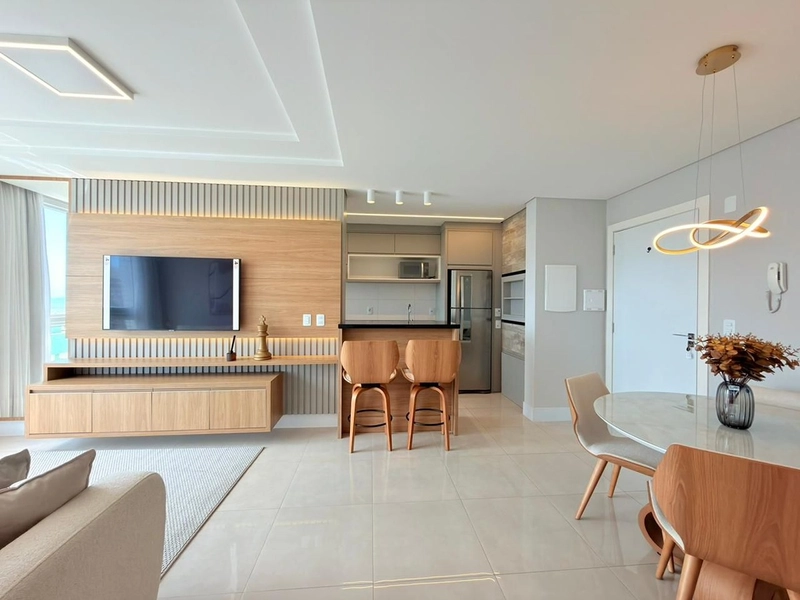 Apartamento à Venda no Centro – Vista para o Mar e Praça | Mobiliado: 3ª foto da galeria de imagens do imóvel