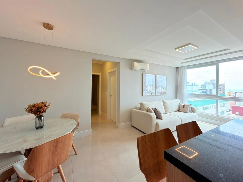 Apartamento à Venda no Centro – Vista para o Mar e Praça | Mobiliado: 7ª foto da galeria de imagens do imóvel