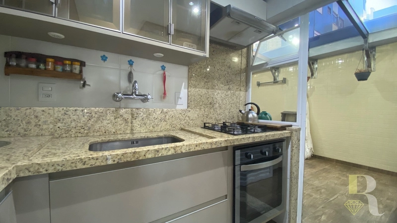 APARTAMENTO COM TERRAÇO EM BAIRRO NOBRE!: 8ª foto da galeria de imagens do imóvel