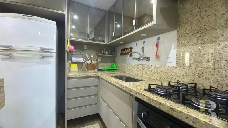 APARTAMENTO COM TERRAÇO EM BAIRRO NOBRE!: 2ª foto da galeria de imagens do imóvel