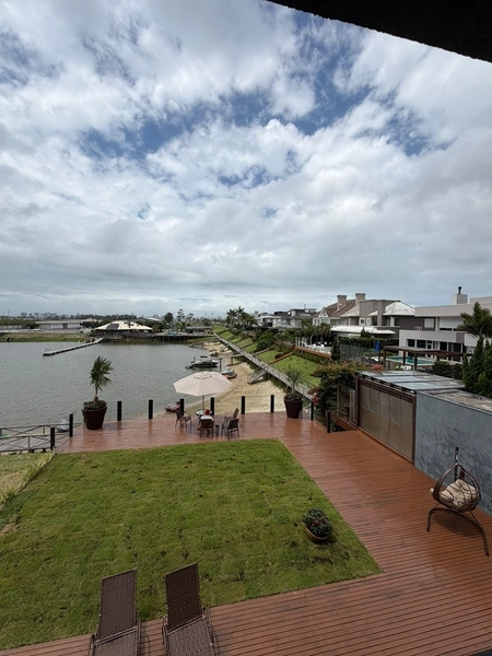CASA NO VELAS DE FRENTE PARA A MARINA: 49ª foto da galeria de imagens do imóvel