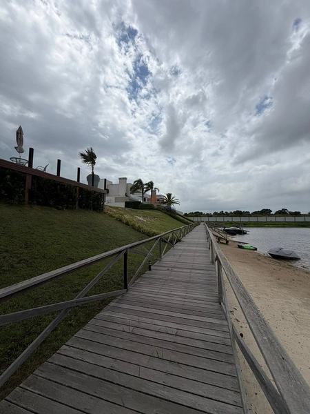 CASA NO VELAS DE FRENTE PARA A MARINA: 62ª foto da galeria de imagens do imóvel
