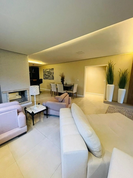 Casa Térrea Com Localização Privilegiada : 5ª foto da galeria de imagens do imóvel