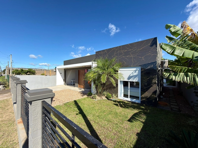 Casa à Venda em Capão da Canoa – Zona Norte | Com Piscina: 4ª foto da galeria de imagens do imóvel