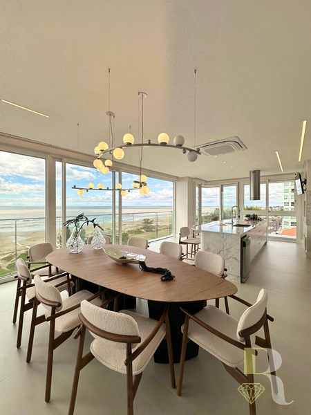 Mansão Suspensa a Beira Mar: 6ª foto da galeria de imagens do imóvel