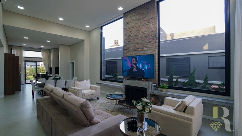 Excelente Casa no Cond. Riviera: 1ª foto da galeria de imagens do imóvel