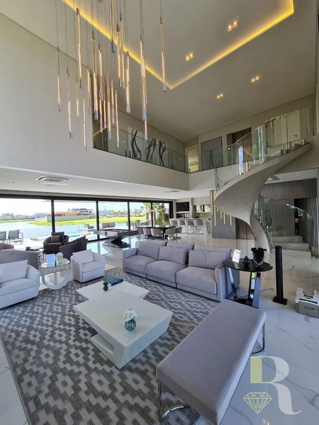 CONDOMÍNIO 5 SUÍTES COM ELEVADOR E PISCINA SUSPENSA: 5ª foto da galeria de imagens do imóvel