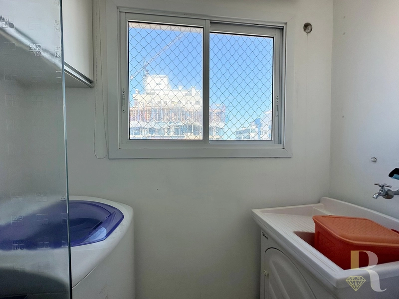 APARTAMENTO À VENDA COM VISTA PARA O MAR: 13ª foto da galeria de imagens do imóvel