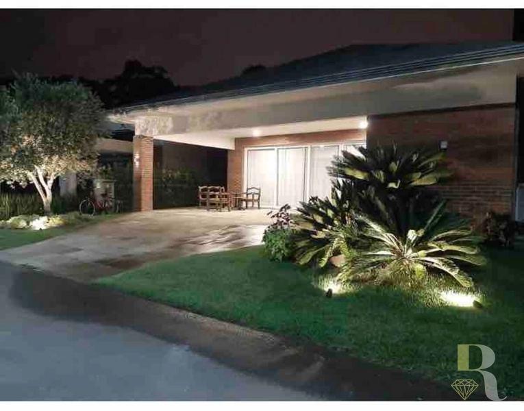 CASA TERREA CONSOMINIO MALIBU: 3ª foto da galeria de imagens do imóvel
