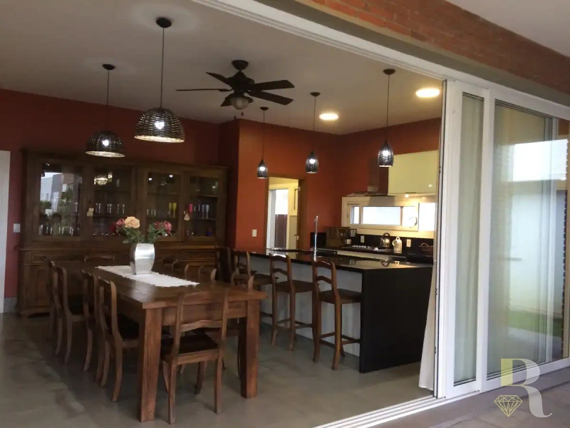 CASA TERREA CONSOMINIO MALIBU: 5ª foto da galeria de imagens do imóvel
