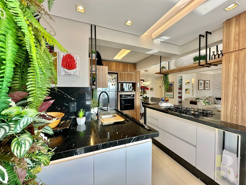 APARTAMENTO COM INFRA E VISTA PADA O MAR, JUNTO A PRAÇA DO FAROL: 5ª foto da galeria de imagens do imóvel