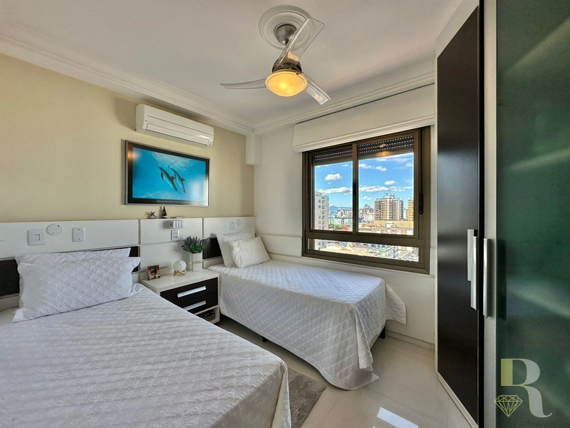 APARTAMENTO COM INFRA E VISTA PADA O MAR, JUNTO A PRAÇA DO FAROL: 28ª foto da galeria de imagens do imóvel