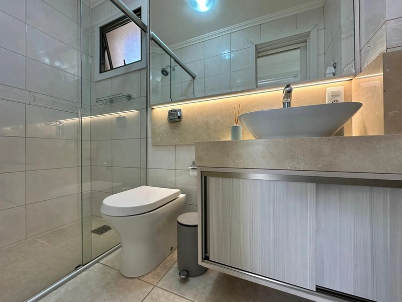 Localizado no bairro Navegantes, próximo à Praça Bassani.: 23ª foto da galeria de imagens do imóvel