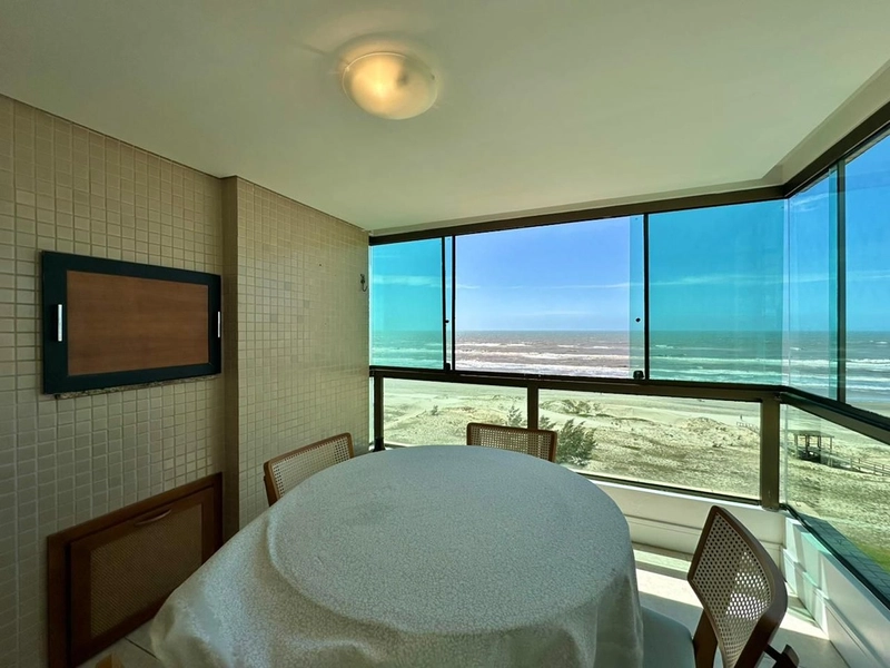 Localizado no bairro Navegantes, próximo à Praça Bassani.: 13ª foto da galeria de imagens do imóvel