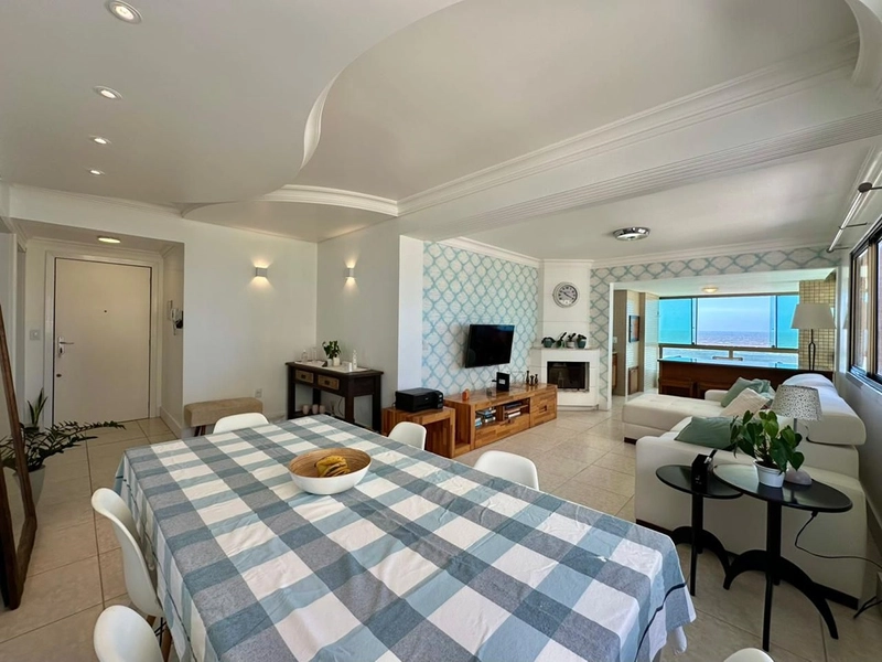 Localizado no bairro Navegantes, próximo à Praça Bassani.: 8ª foto da galeria de imagens do imóvel