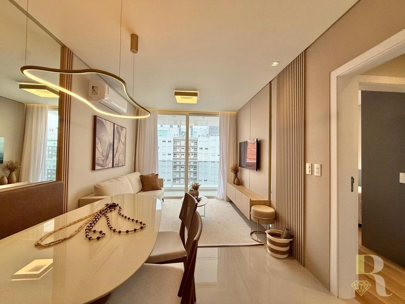 Apartamento 2 Dormitórios (1 Suíte) Mobiliado e Decorado: 4ª foto da galeria de imagens do imóvel