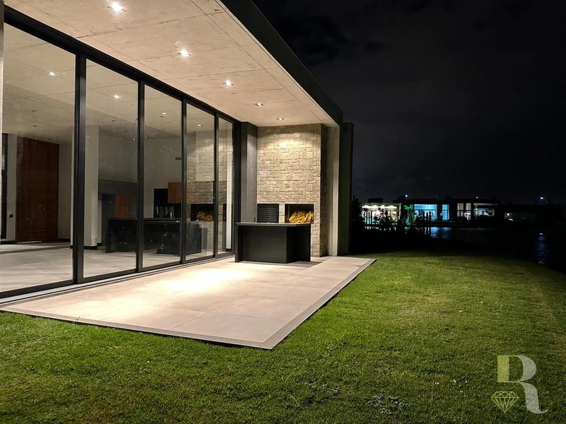 CASA EM CONDOMÍNIO FECHADO EM XANGRI-LÁ: 34ª foto da galeria de imagens do imóvel