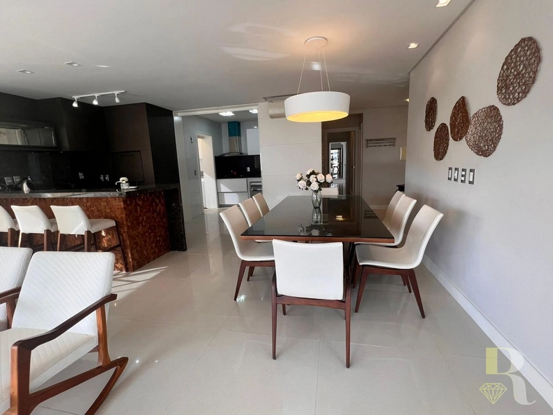 APARTAMENTO COM LINDA VISTA DO MAR!: 1ª foto da galeria de imagens do imóvel