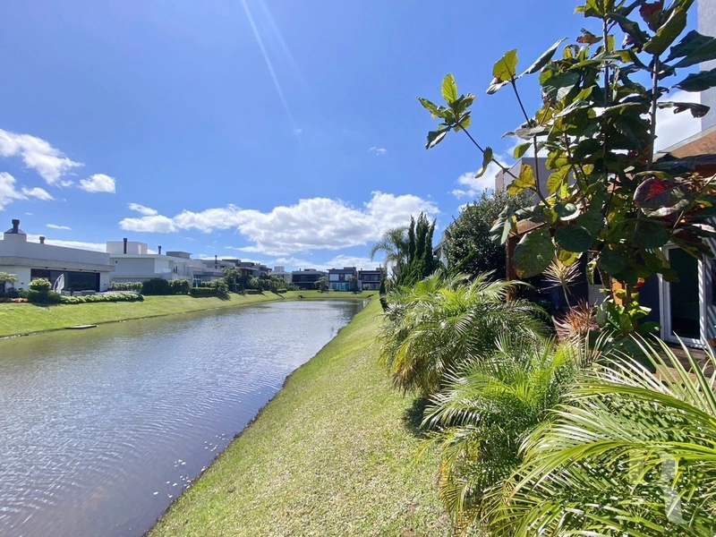 Casa térrea a Beira Lago: 4ª foto da galeria de imagens do imóvel