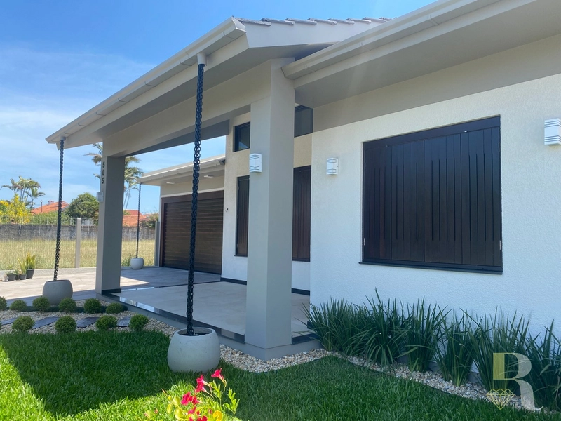 Belissíma casa pronta para receber sua família e amigos, na praia de A: 5ª foto da galeria de imagens do imóvel