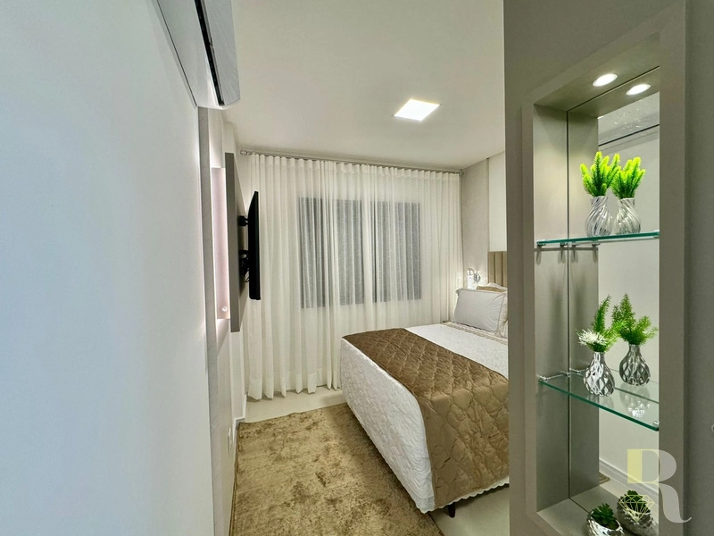 Apartamento de 2 dormitórios, mobiliado e decorado em andar alto...: 21ª foto da galeria de imagens do imóvel