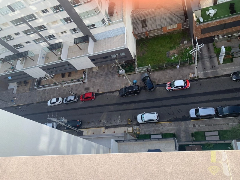 Apartamento de 2 dormitórios, mobiliado e decorado em andar alto...: 14ª foto da galeria de imagens do imóvel
