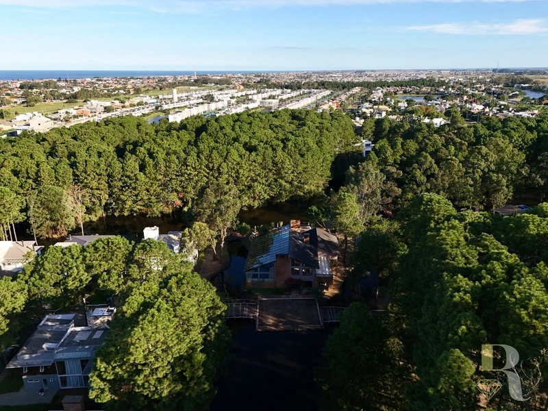 SOBRADO CONDOMINIO CARMEL EM ATLANTIDA: 8ª foto da galeria de imagens do imóvel
