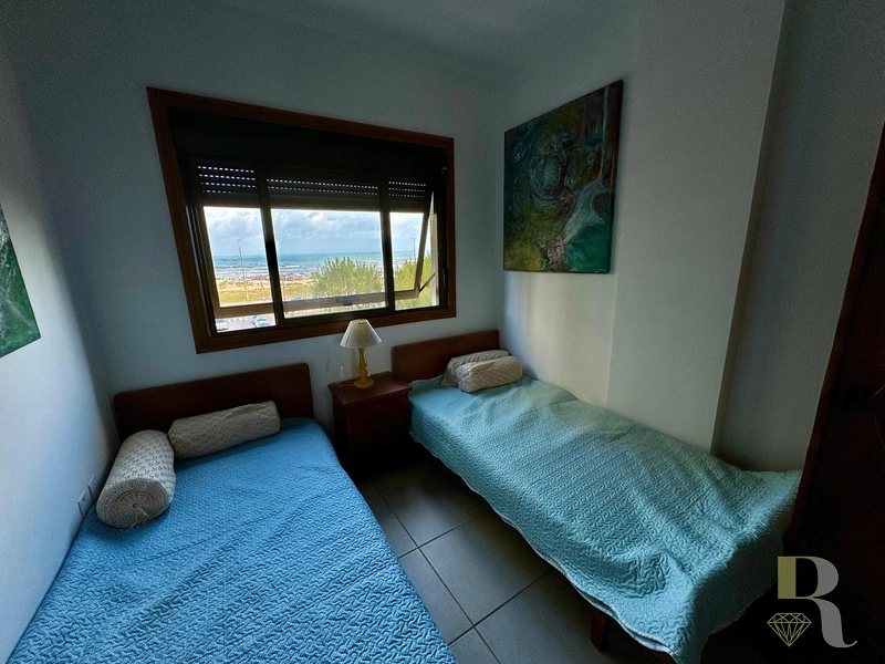 LINDO APTO DE 3 DORM. C/VISTA ETERNA DO MAR FRENTE PRAÇA: 10ª foto da galeria de imagens do imóvel