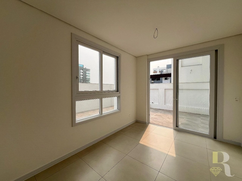 Amplo Apartamento com Terraço em L – Capão da Canoa: 3ª foto da galeria de imagens do imóvel