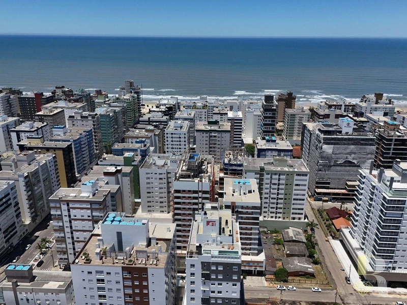 Amplo Apartamento com Terraço em L – Capão da Canoa: 30ª foto da galeria de imagens do imóvel