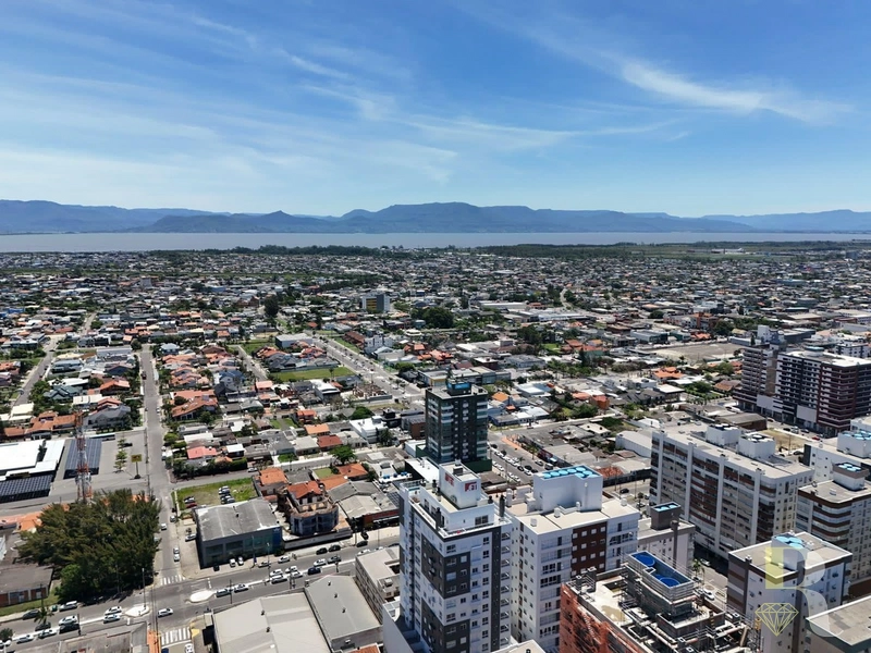 Amplo Apartamento com Terraço em L – Capão da Canoa: 12ª foto da galeria de imagens do imóvel