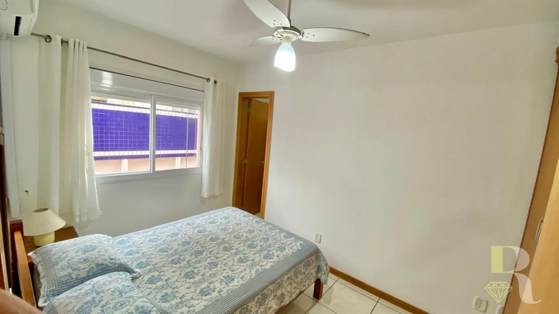 UM DORMITÓRIO DE FRENTE COM SUÍTE E LAVABO: 12ª foto da galeria de imagens do imóvel