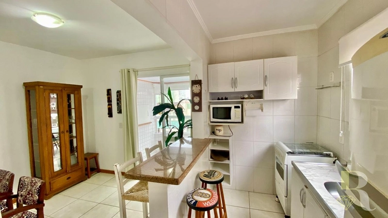 UM DORMITÓRIO DE FRENTE COM SUÍTE E LAVABO: 7ª foto da galeria de imagens do imóvel