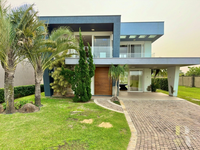 SOBRADO À VENDA NO CONDOMINÍO DUBAI RESORT: 2ª foto da galeria de imagens do imóvel